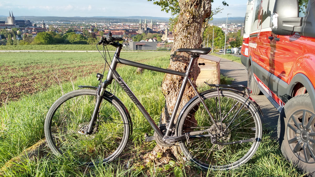 Fahrradverleih Bamberg: Tourenrad Diamant Ubari, 27-Gang-Kettenschaltung mit Hydraulikbremse, Größen M-XL